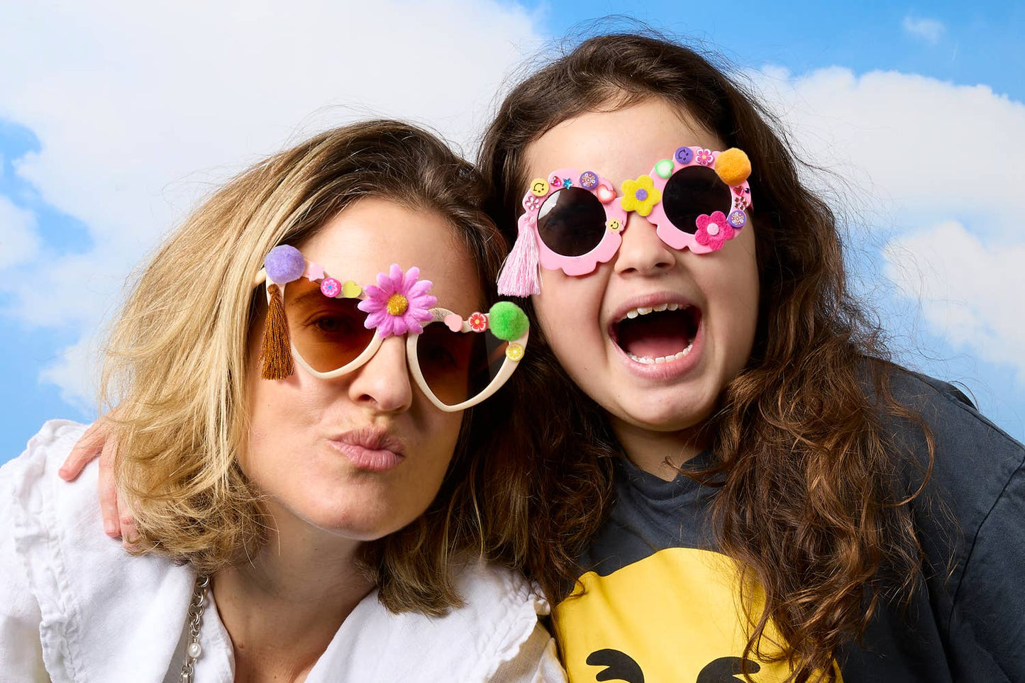 Decorate Your Own Sunglasses (Tween/ Adult) 